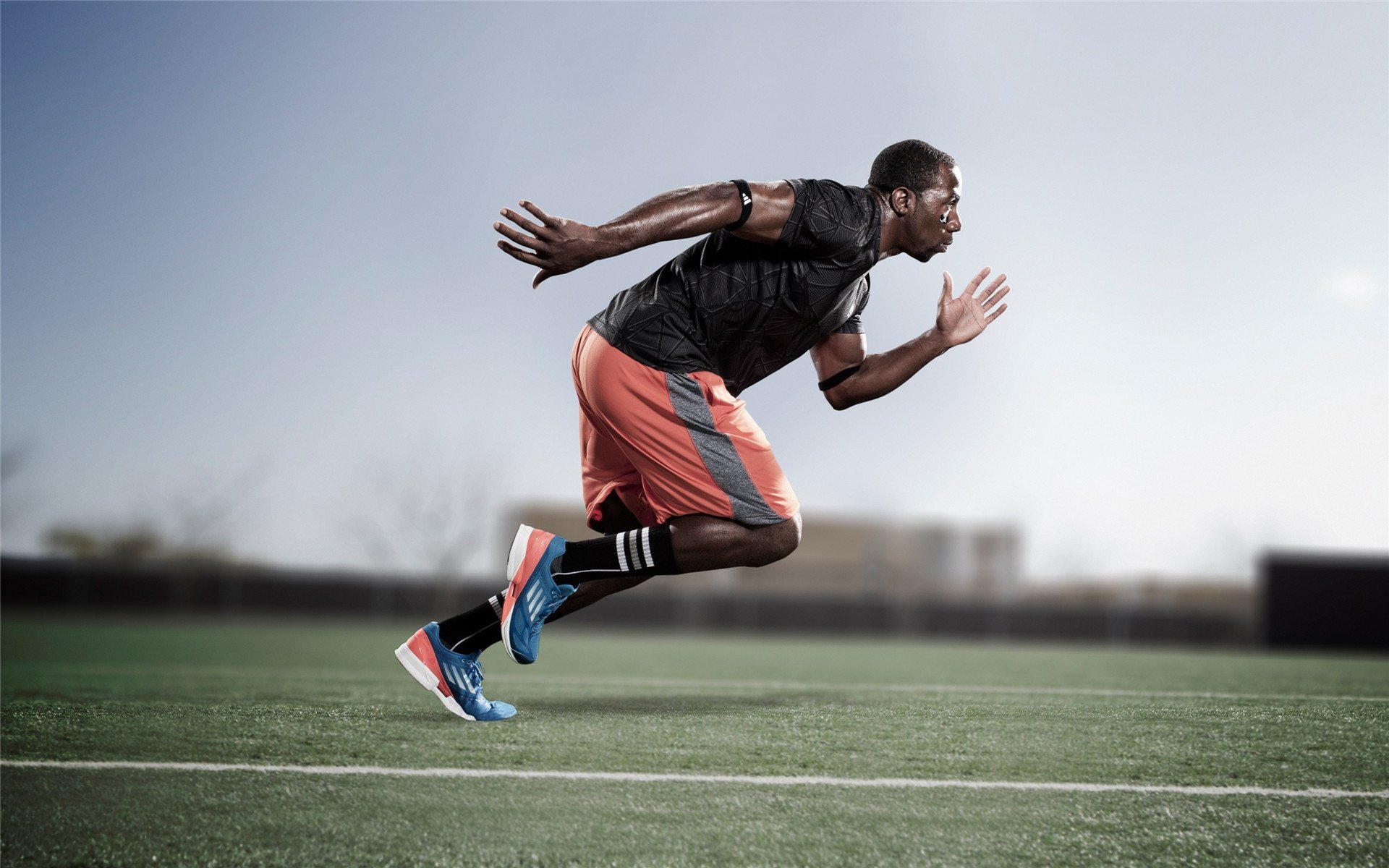 曼联锋线默契十足，红魔军团冲击前四，曼联红魔图片