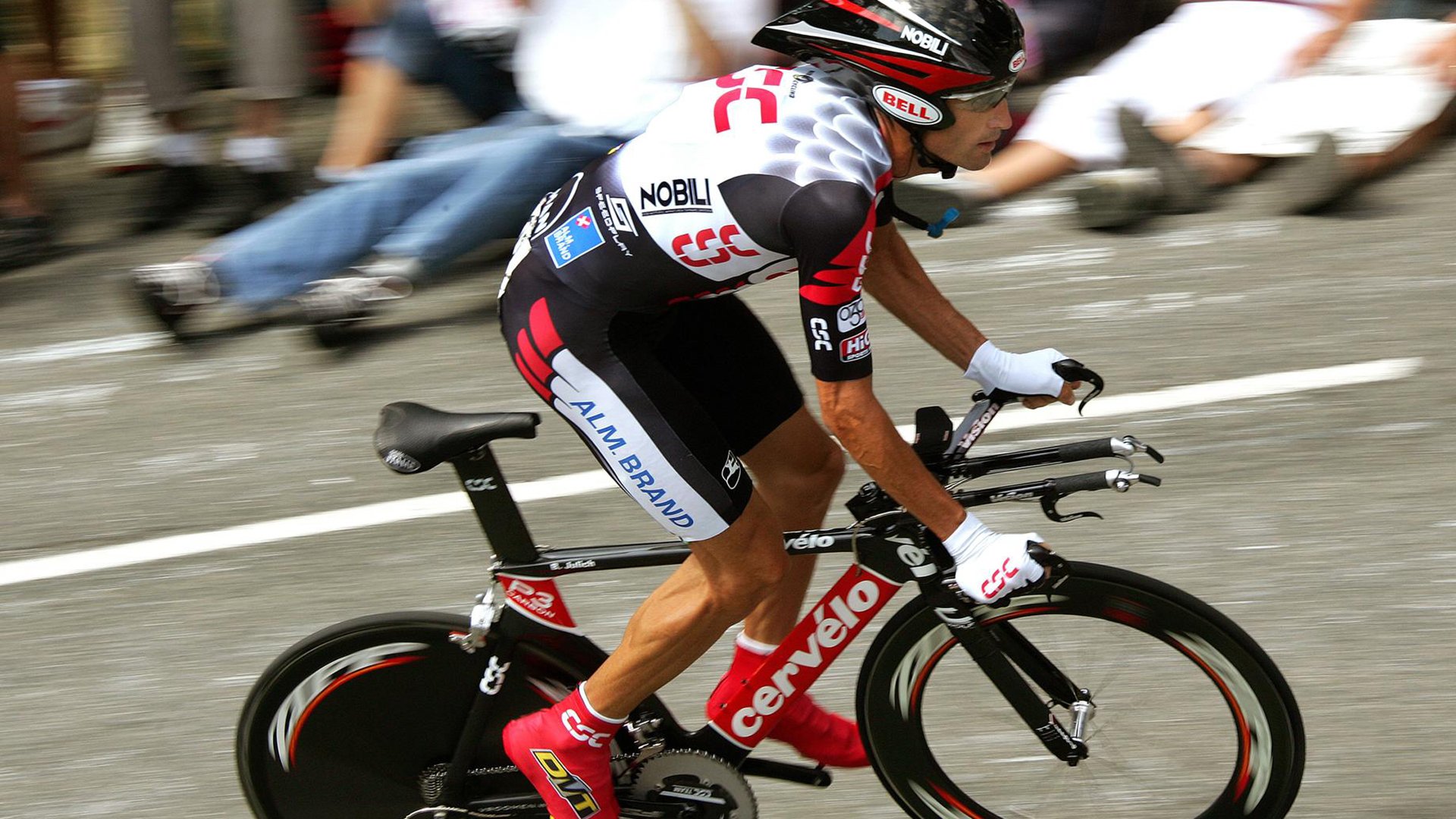 球迷的心声：他们希望联赛变得更精彩的愿望，对球迷的热爱说说